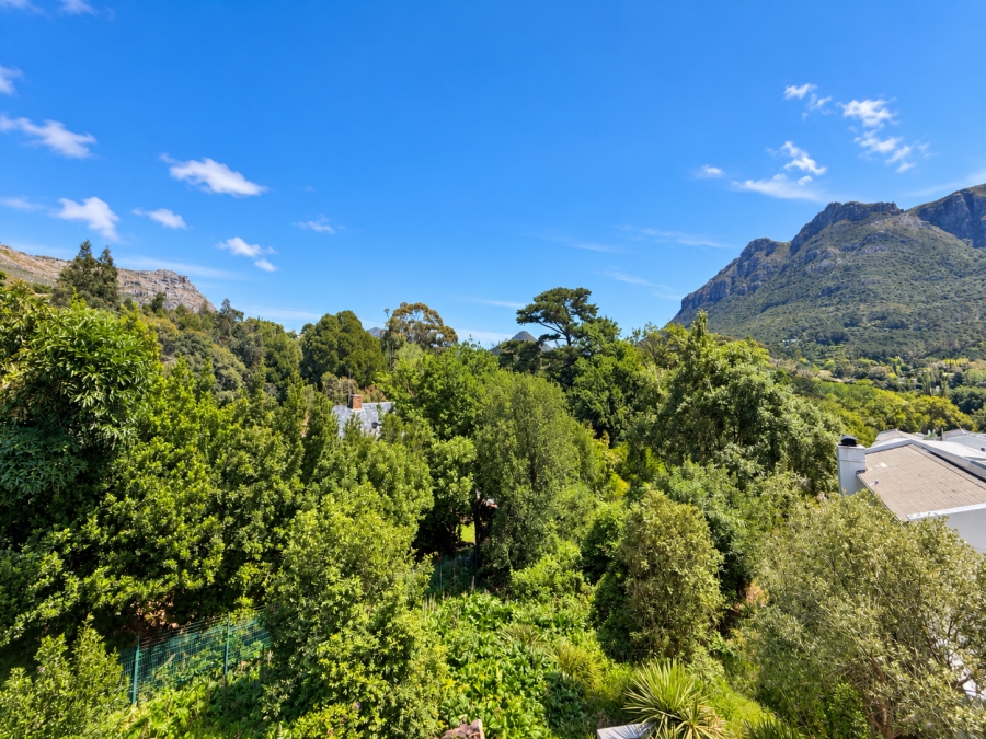 5 Bedroom Property for Sale in North Oaks Western Cape
